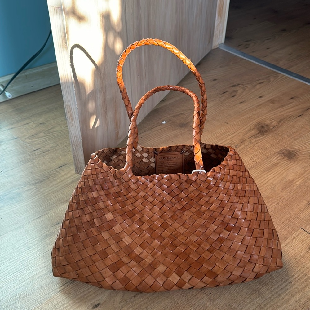 NWT Dragon diffusion Santa croce large tote in tan